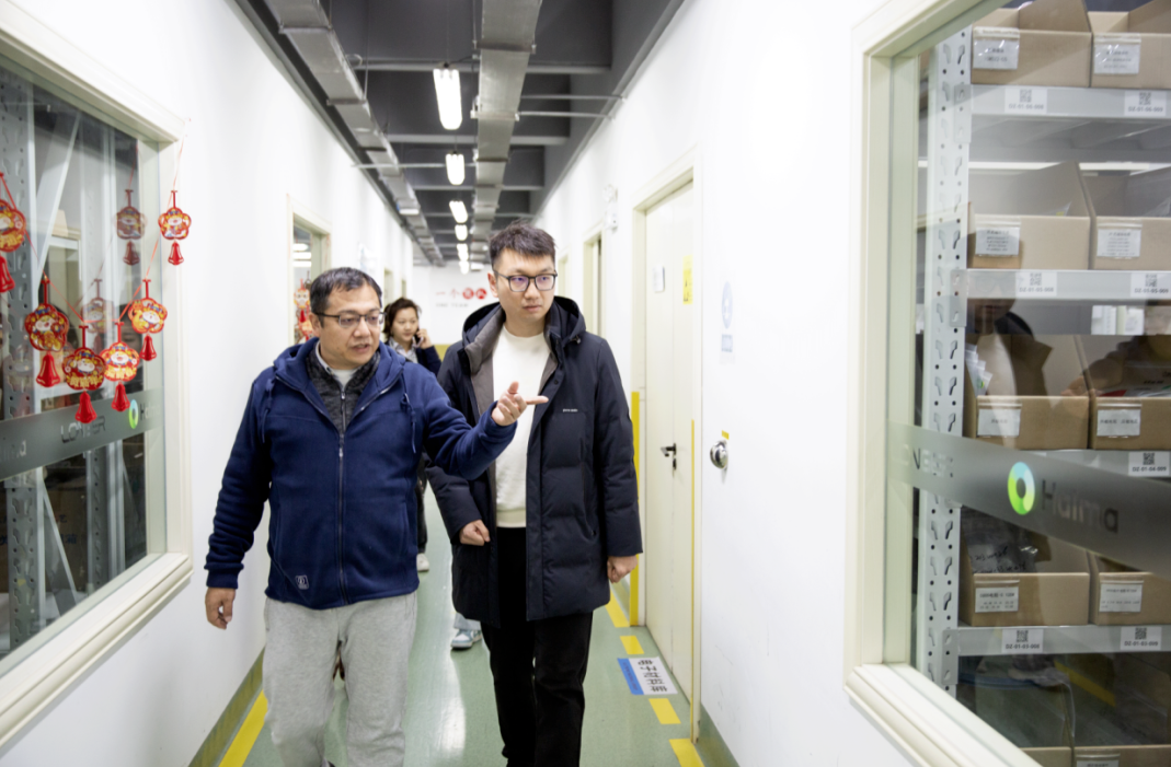 Войти в Ланге и искать общее развитие  | Юго -восточная команда Yicheng отправилась в Baoding Lange, чтобы изучать и обмениваться туром